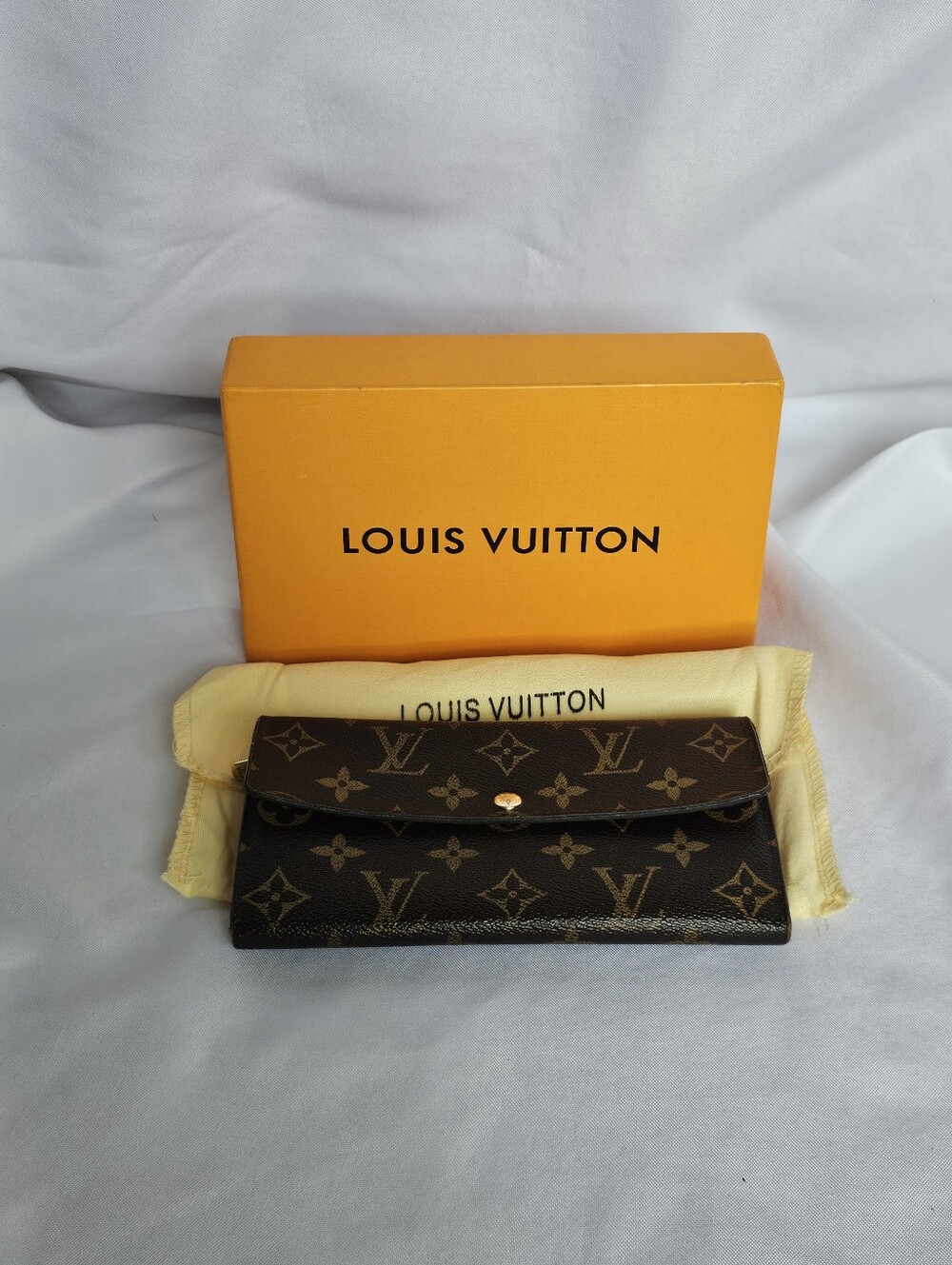 Louis Vuitton Monogram Brown Sarah Wallet with Gold Snap